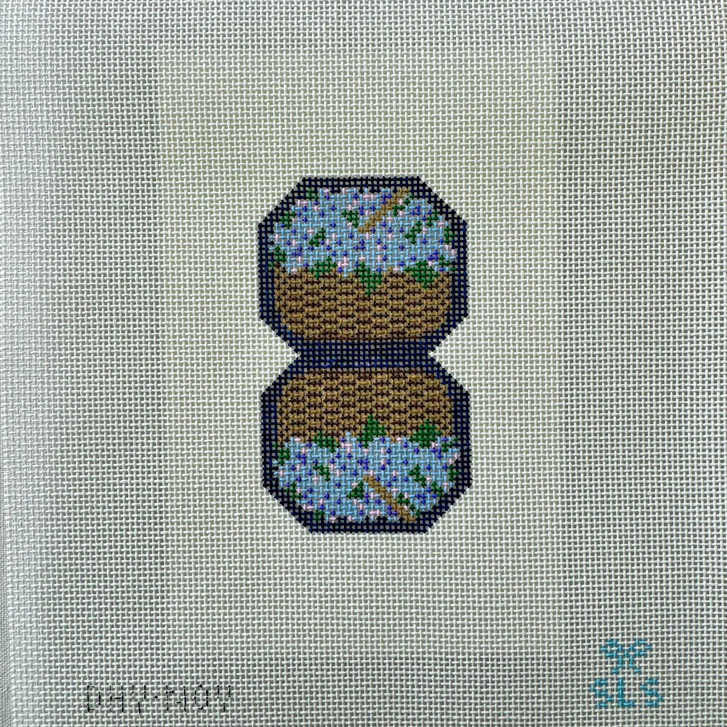 Hydrangea Basket Bag Charm - navy